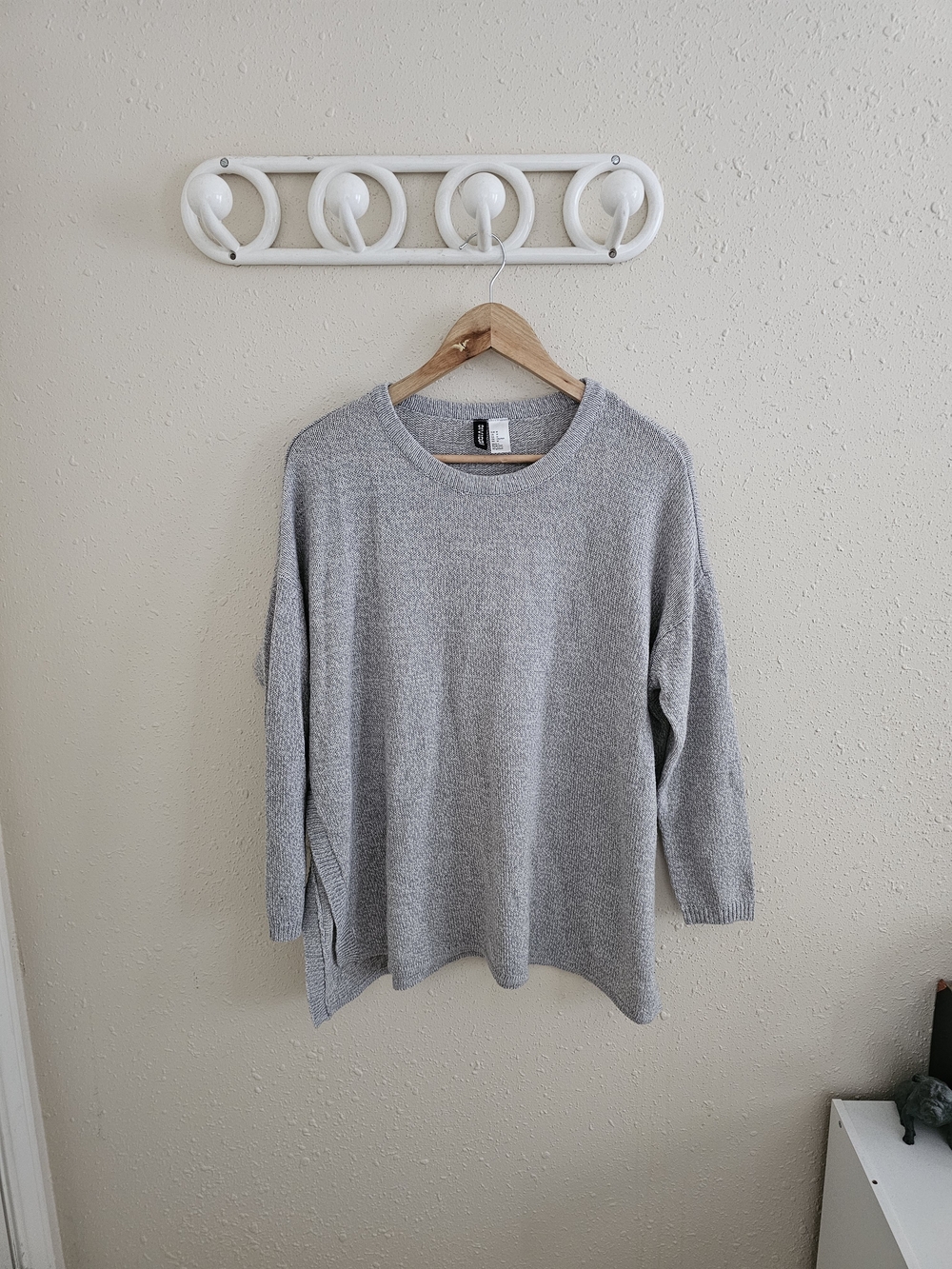 H&M Light Gray Crewneck Sweater